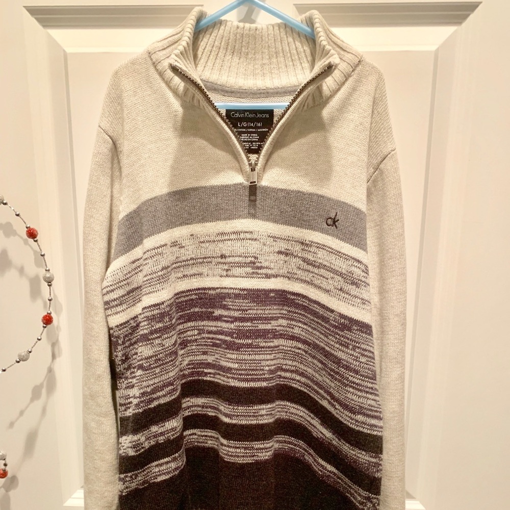 🔵 Calvin  Klein Sweater Boys Sz 14-16 Worn Once